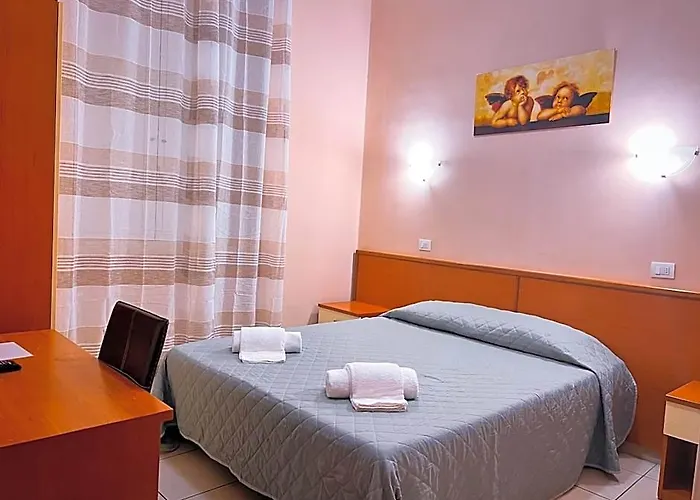 Alius Hotel 2*