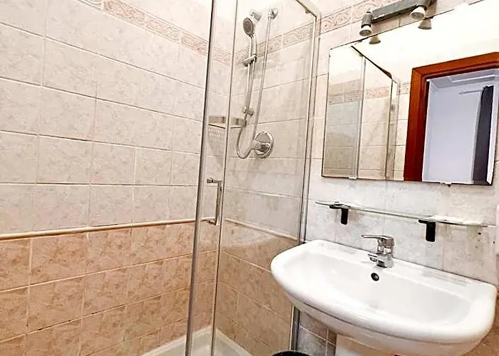 Alius Hotel 2*
